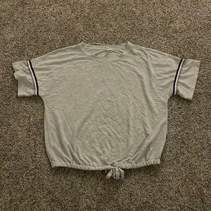 Gray Oversized Tee With Tied Knot